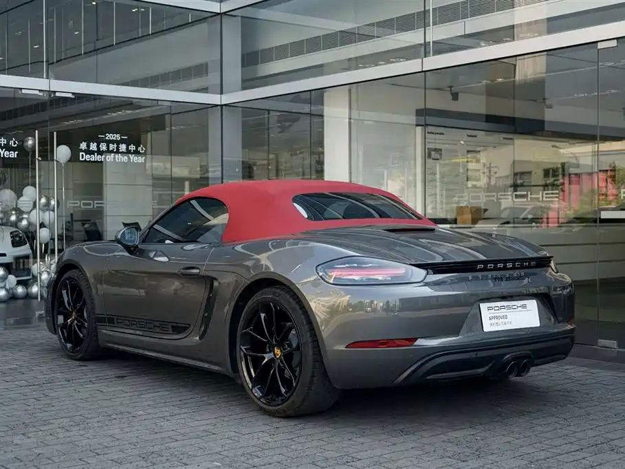 Porsche 718 2025 — фото 10