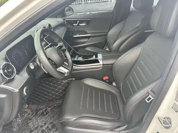 Mercedes-Benz C-Class 2021