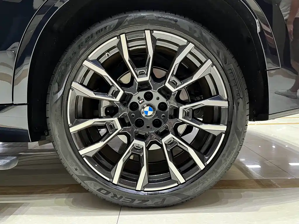 BMW X5 2024 — фото 11