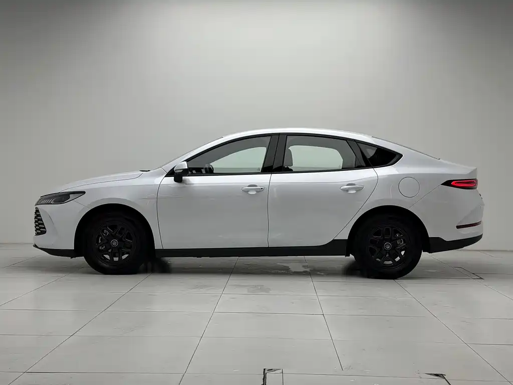 BYD Qin PLUS 2025 — фото 23