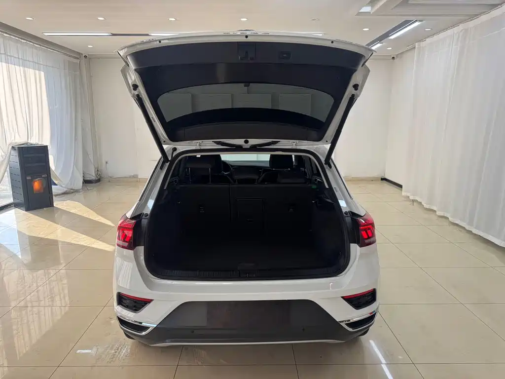 Volkswagen T-Roc 2022 — фото 20