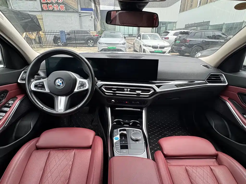 BMW i3 2024