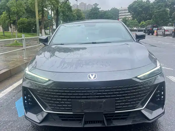 Changan UNI-V 2022
