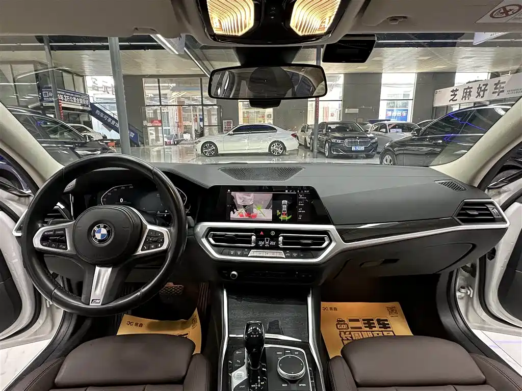 BMW 3 Series 2020 — фото 10