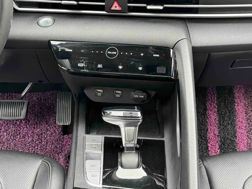Hyundai Elantra 2021 — фото 17