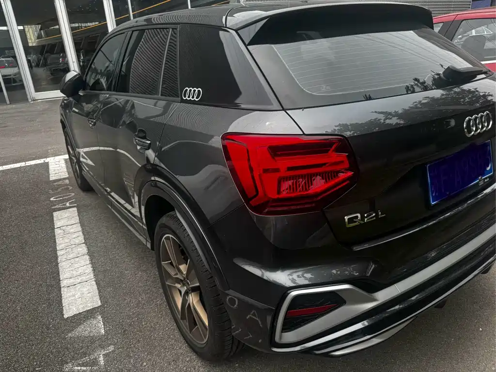 Audi Q2L 2022