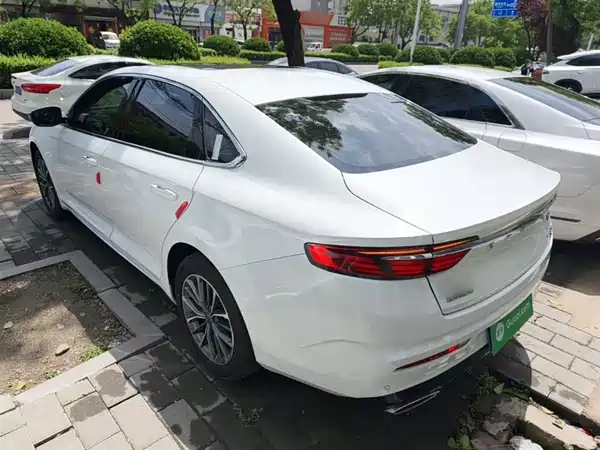 Geely Xingrui 2021