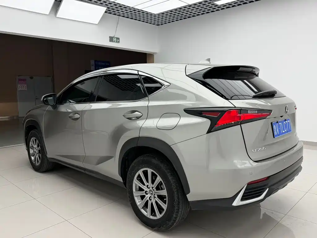 Lexus NX 2020 — фото 6