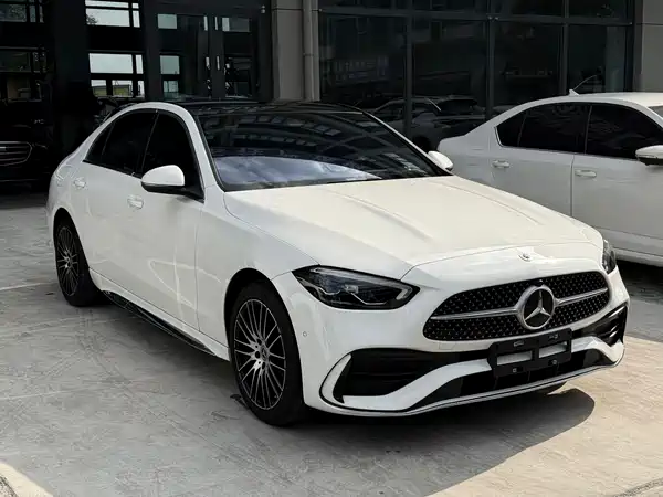 Mercedes-Benz C-Class 2024