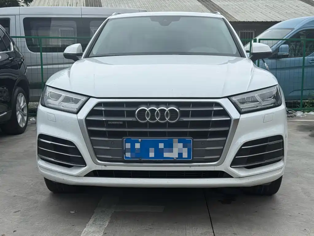 Audi Q5L 2019