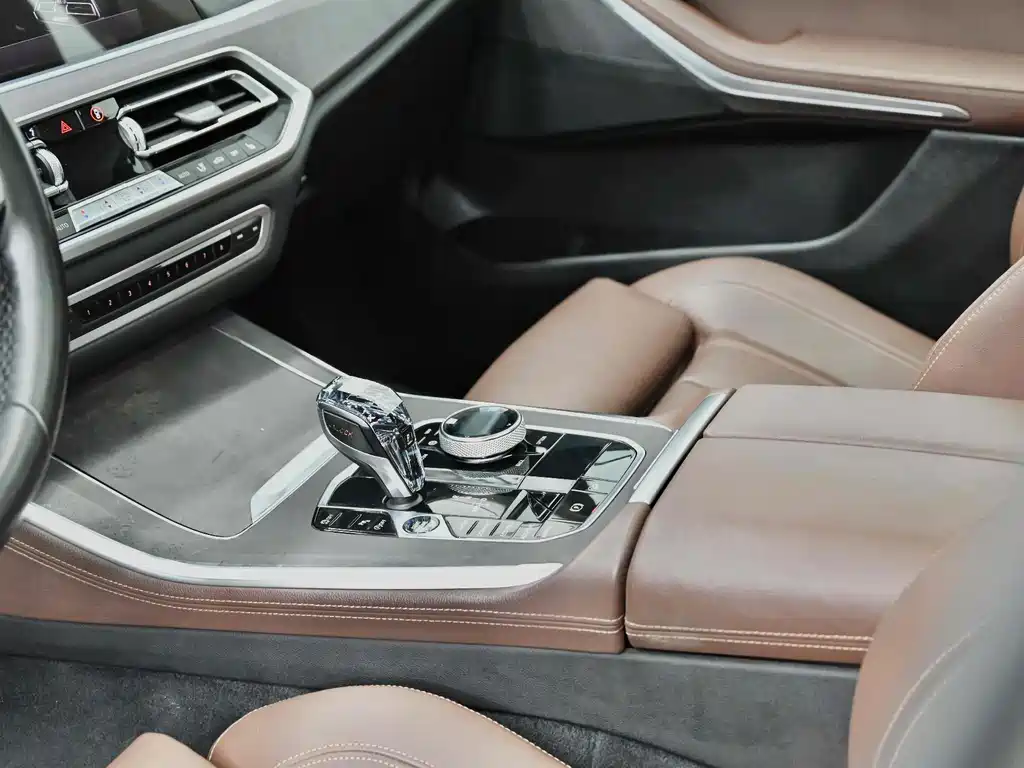 BMW X5 2019 — фото 11