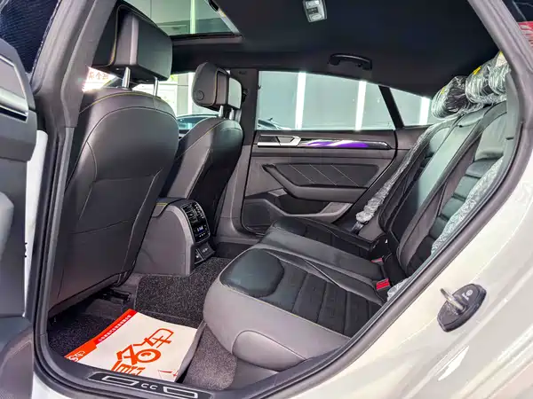 Volkswagen CC 2025