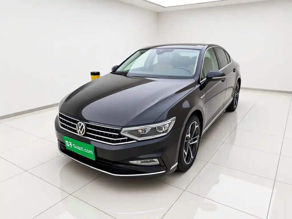 Volkswagen Magotan 2024