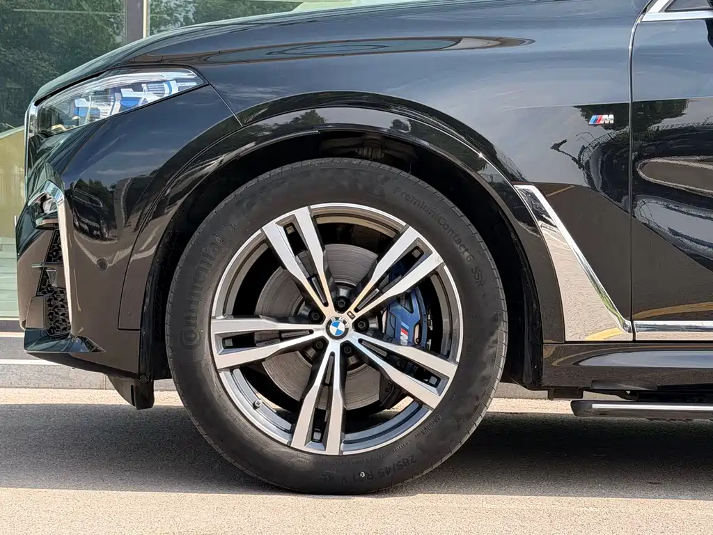 BMW X7 2021