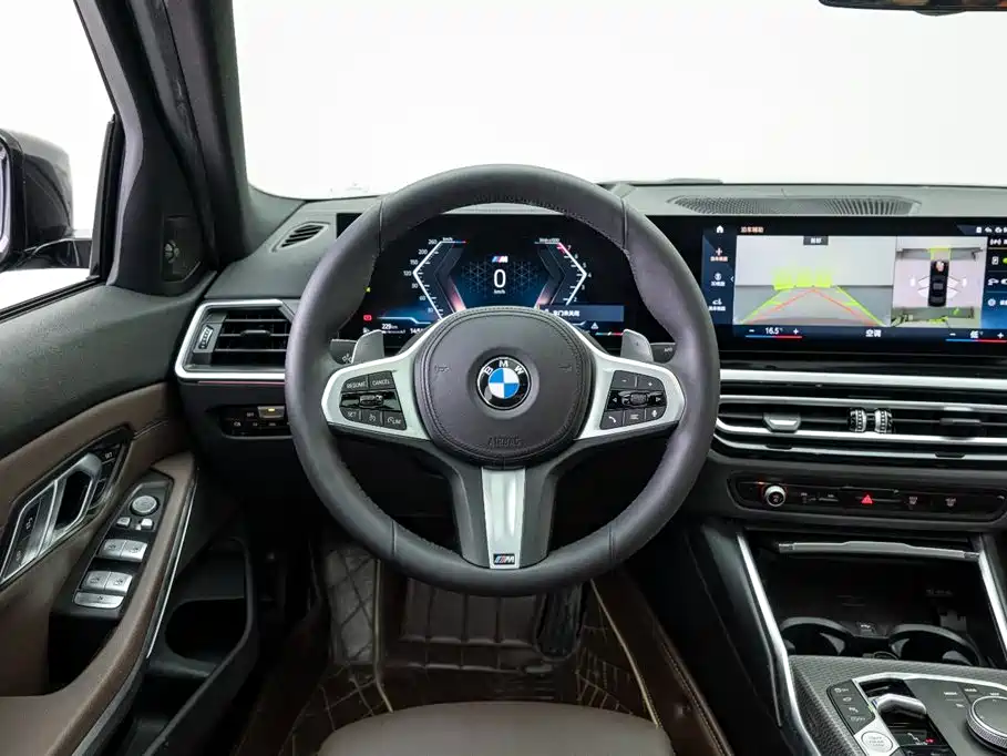 BMW 3 Series 2023 — фото 18