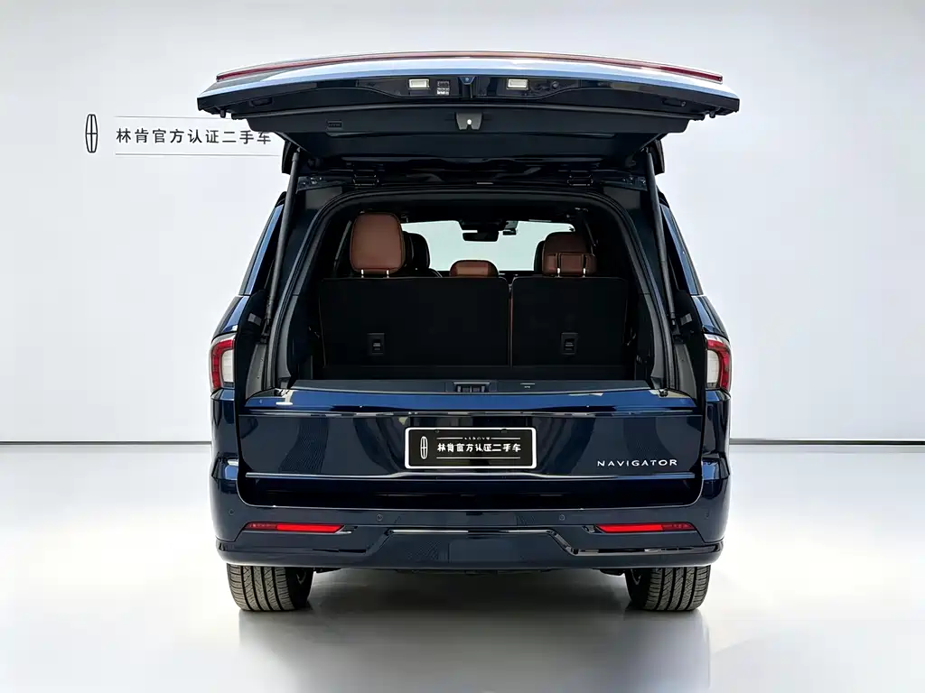 Lincoln Navigator 2025 — фото 9