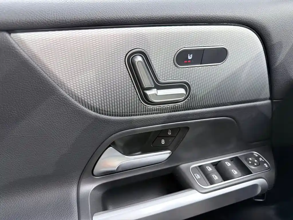Mercedes-Benz GLB 2022 — фото 10