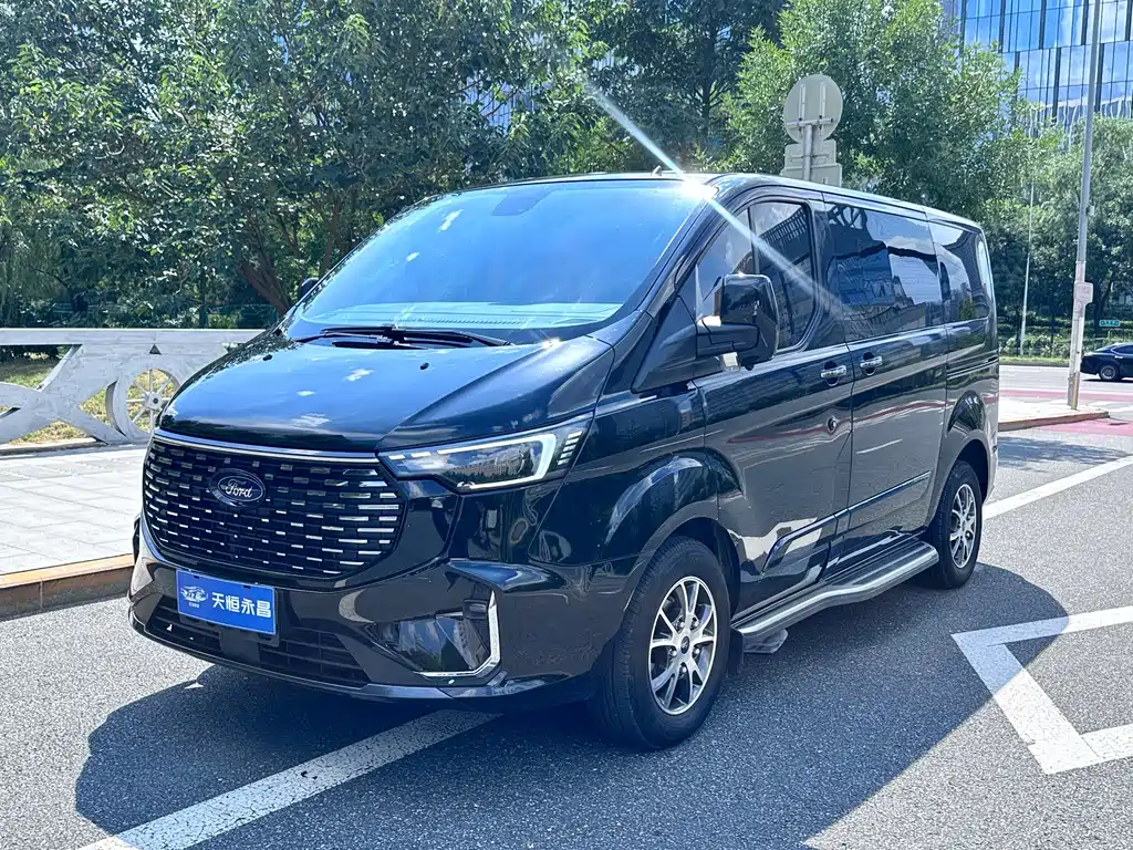 Ford Tourneo 2023