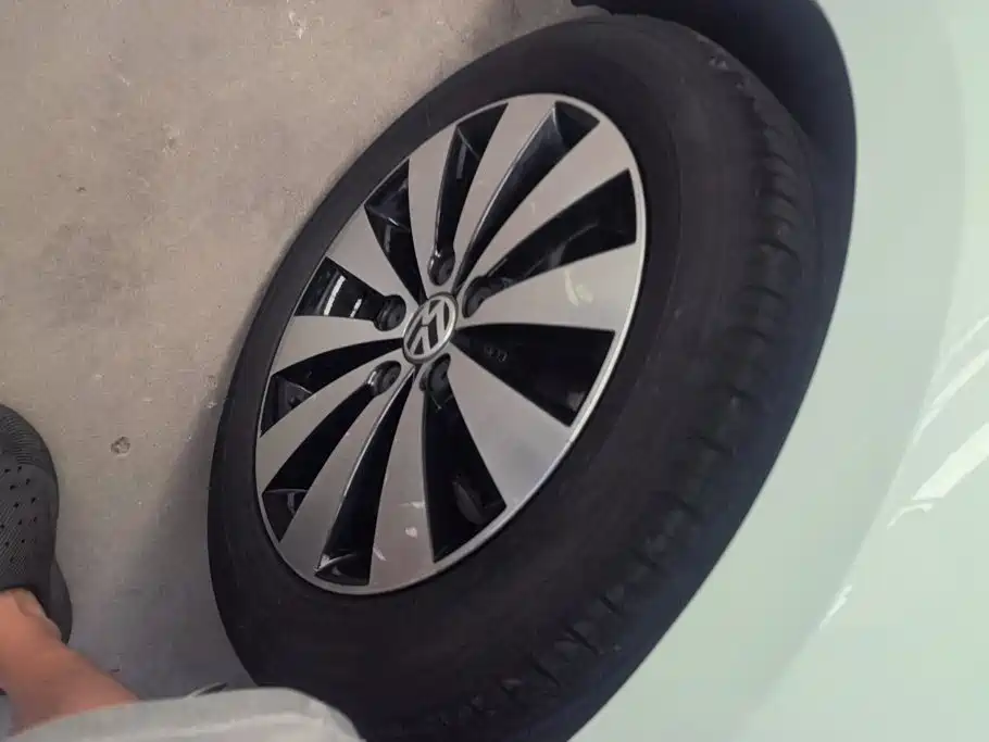 Volkswagen Sagitar 2019