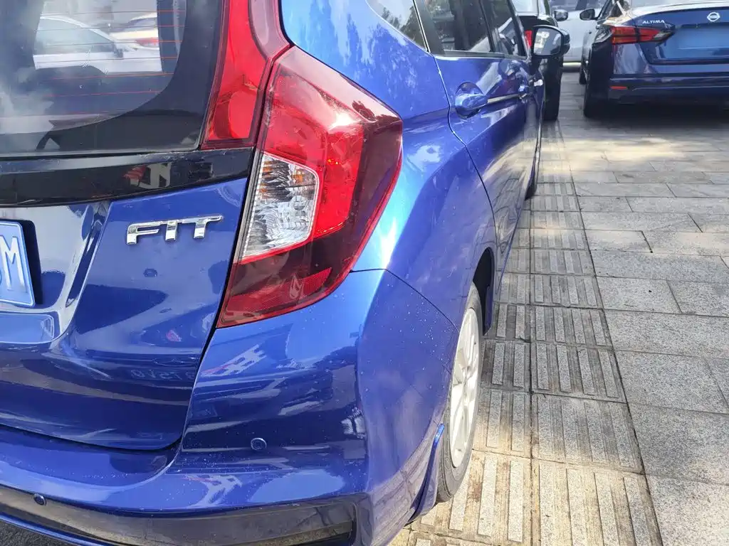 Honda Fit 2018 — фото 8