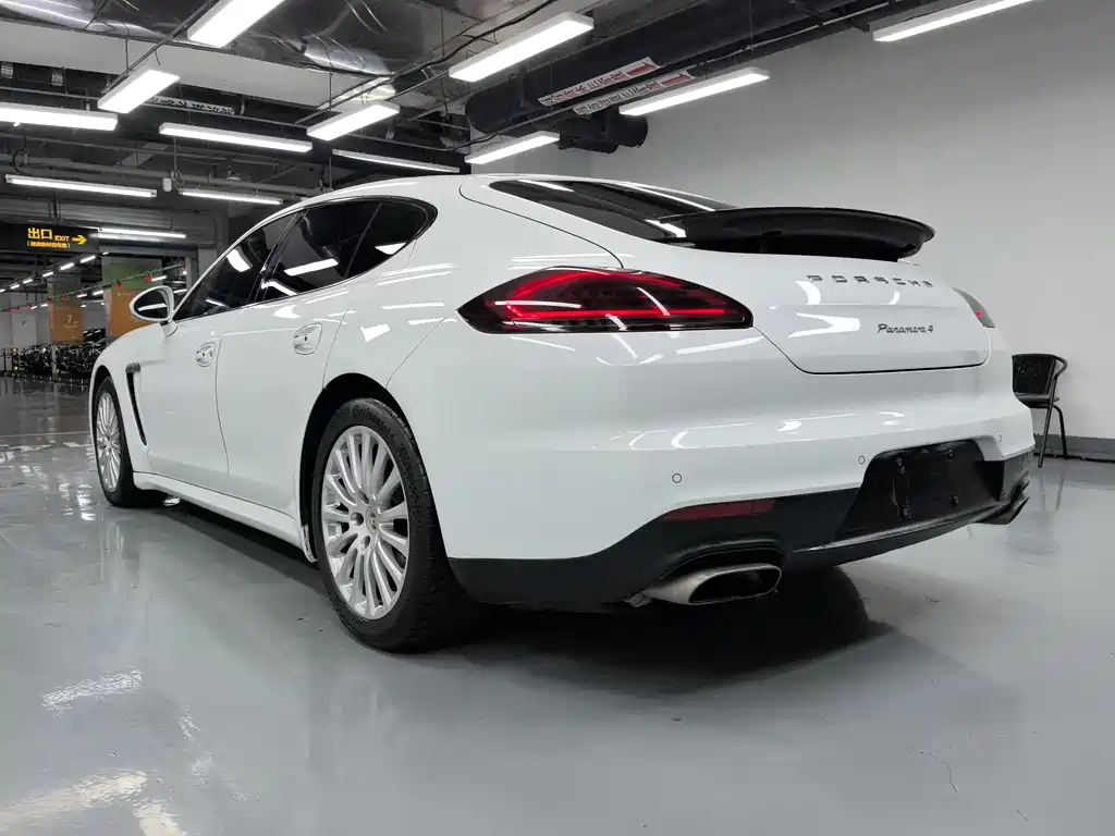 Porsche Panamera 2014 — фото 16