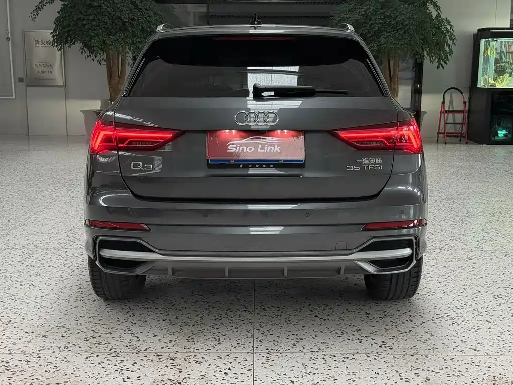 Audi Q3 2022 — фото 23