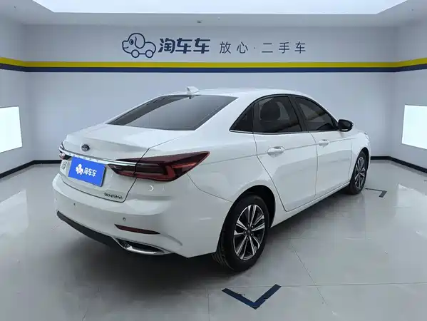 Ford Escort 2021