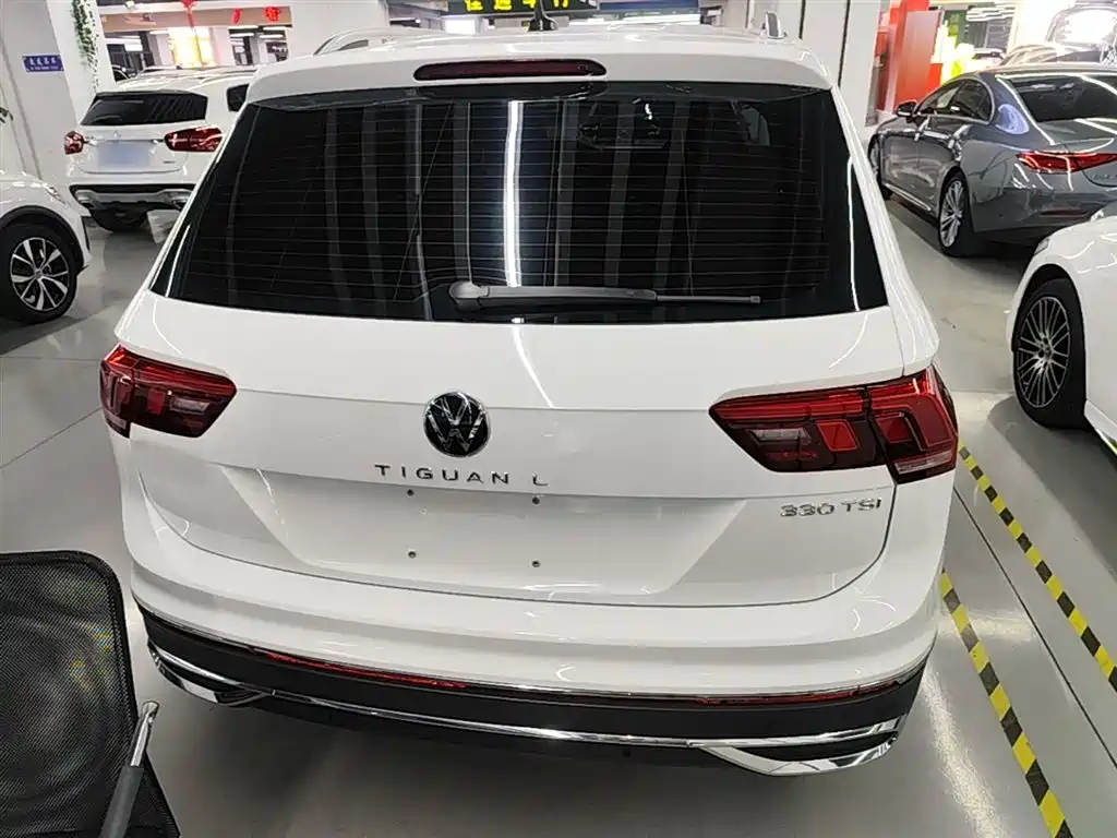 Volkswagen Tiguan L 2024 — фото 6