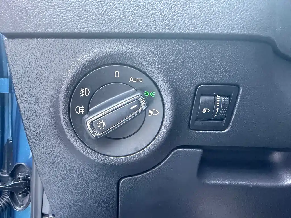 Skoda Korok 2023 — фото 9