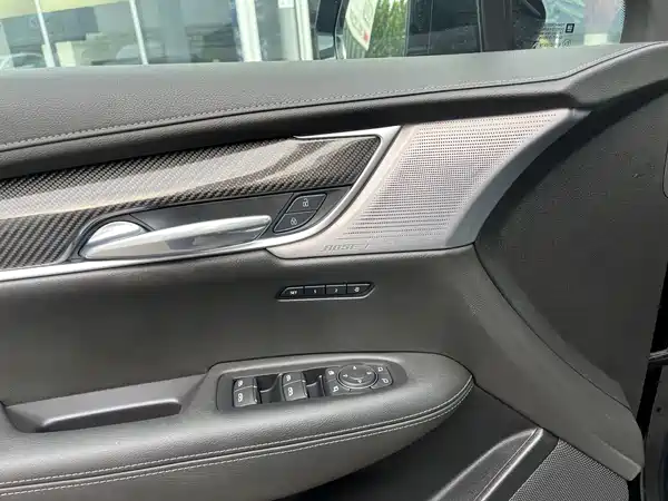 Cadillac XT6 2024