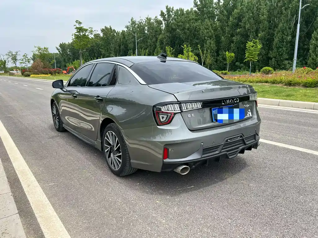 Lynk & Co 03 2022