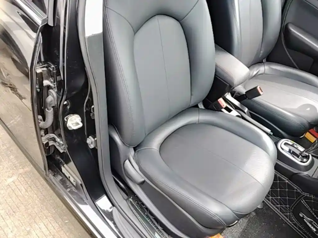 Nissan Sylphy 2019 — фото 25