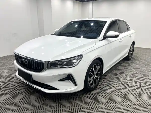 Geely Emgrand 2021