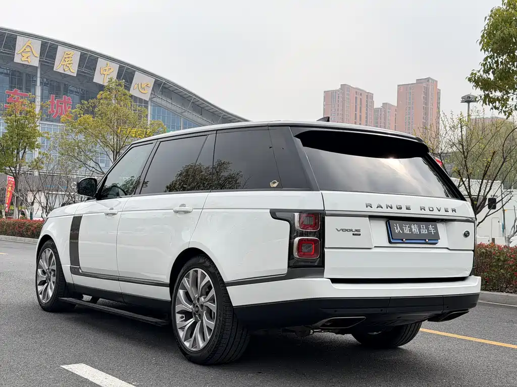 Land Rover Range Rover 2021 — фото 5