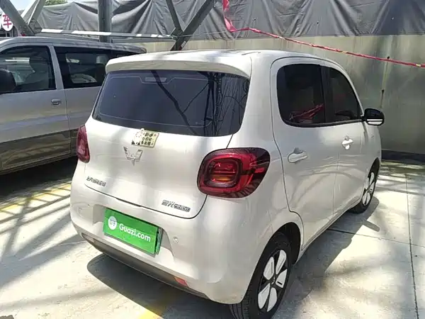 Wuling Hongguang MINIEV 2025