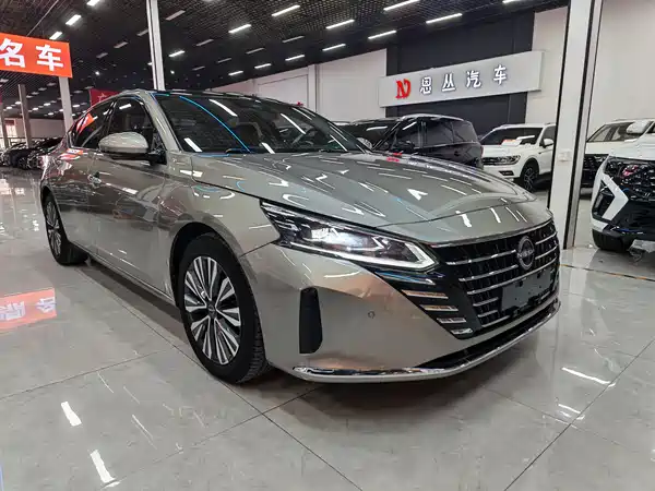 Nissan Teana 2022