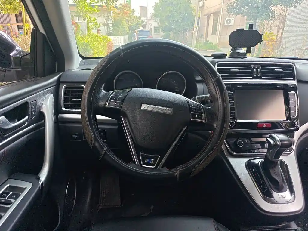 Haval H6 2017 — фото 11
