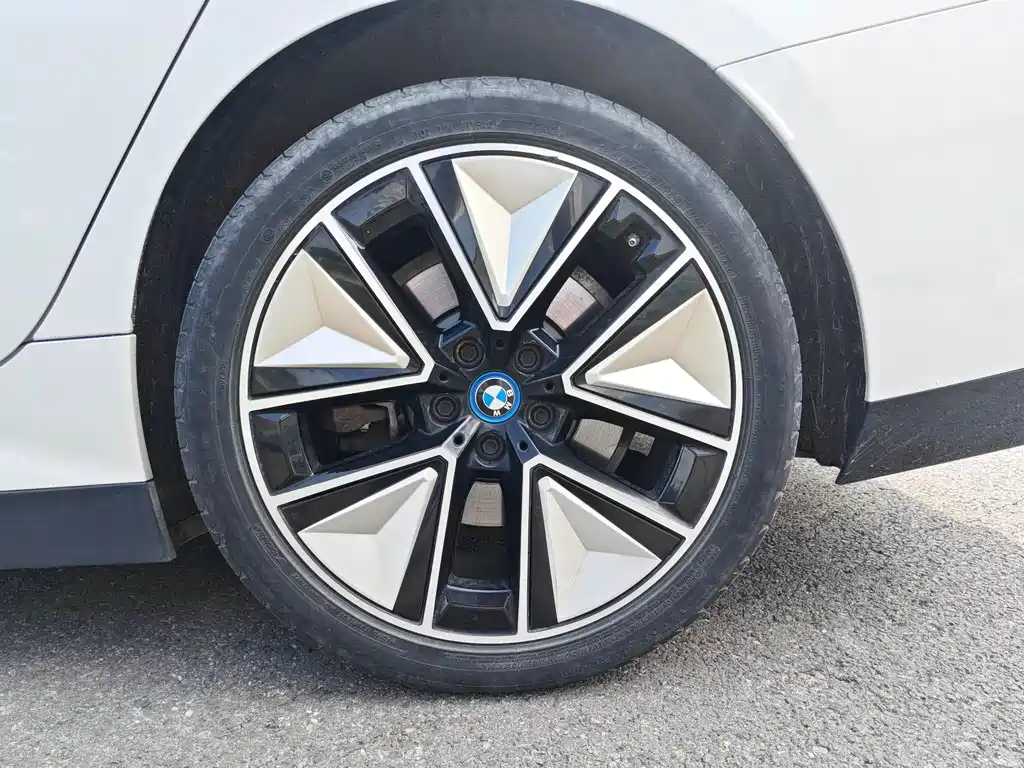 BMW i3 2024 — фото 18