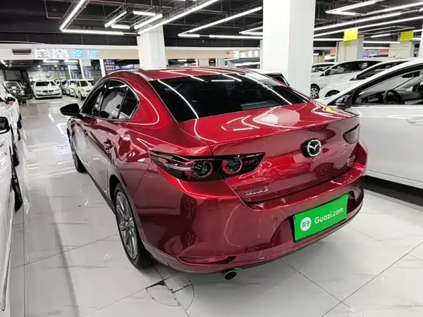 Mazda 3 Axela 2023