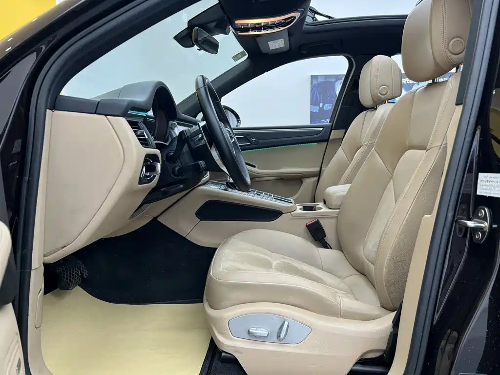 Porsche Macan 2019 — фото 18