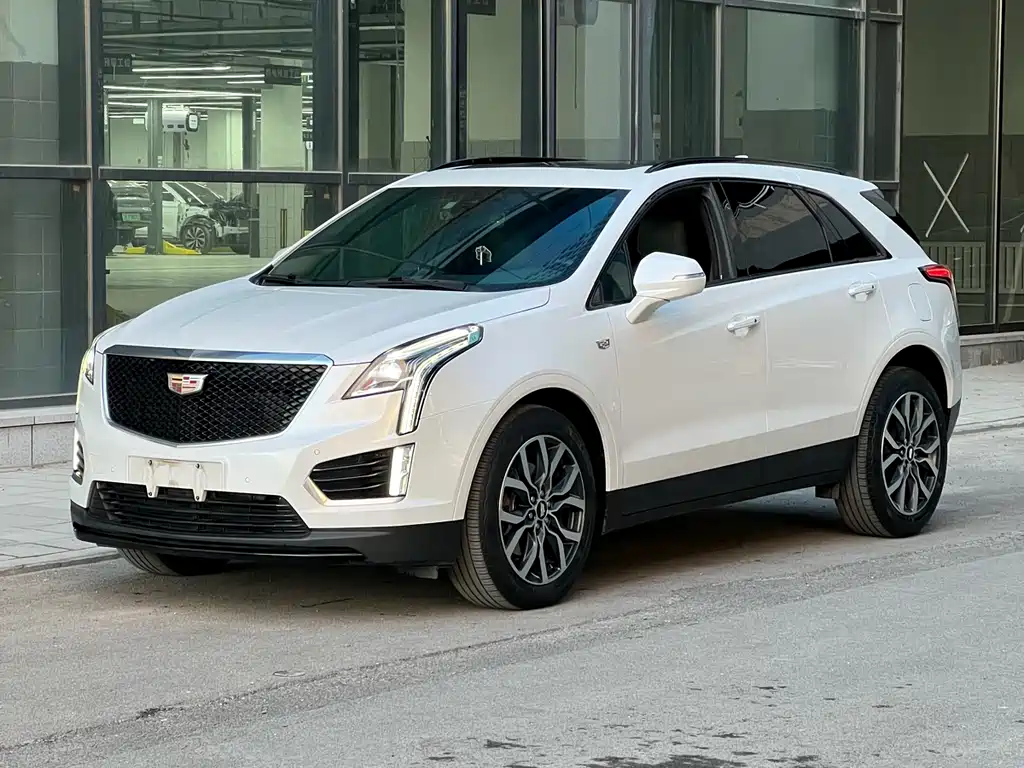 Cadillac XT5 2023 — фото 1