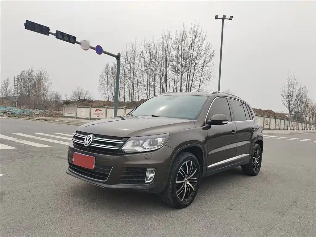 Volkswagen Tiguan 2015 — фото 2