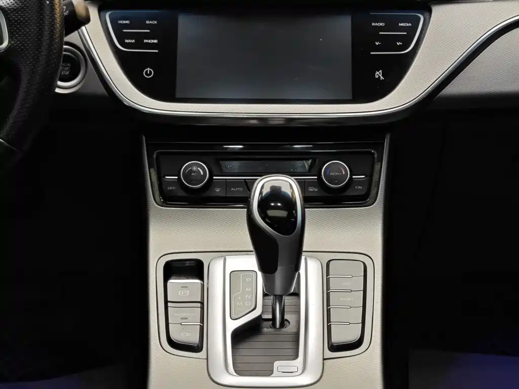 Geely Emgrand GL 2018 — фото 18