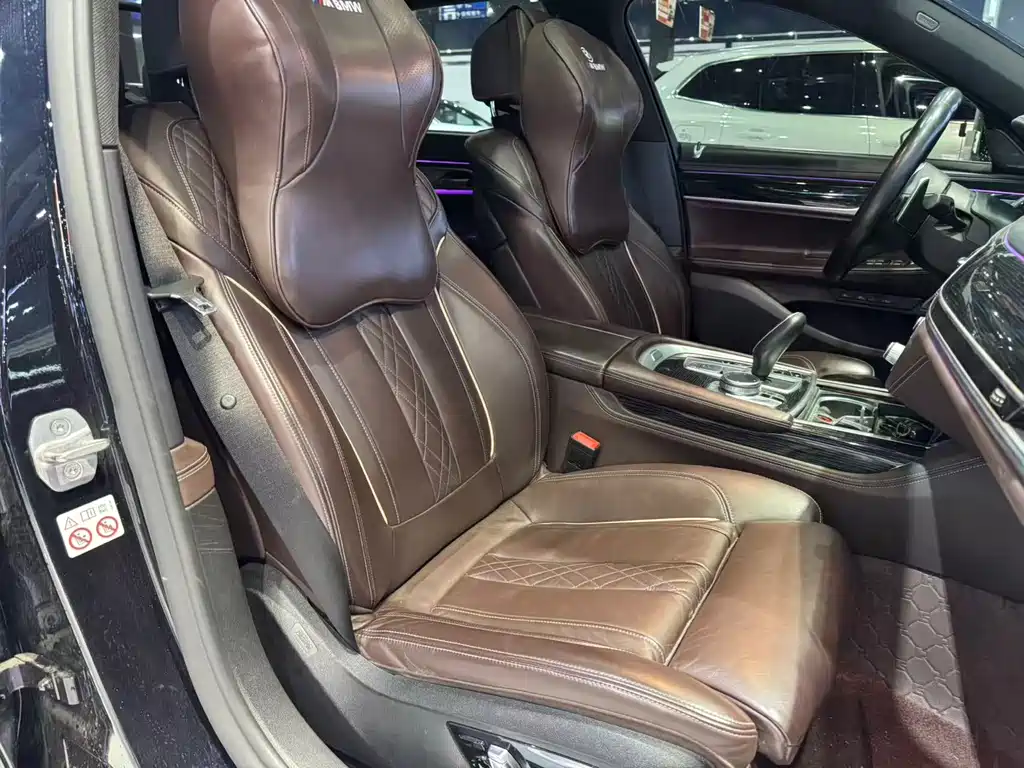 BMW 7 Series 2021 — фото 15