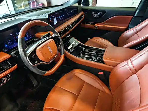 Lincoln Aviator 2025