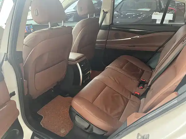 BMW 5 Series GT 2017