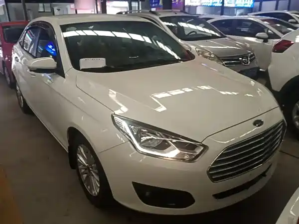 Ford Escort 2015