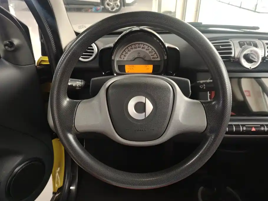 smart fortwo 2013 — фото 15