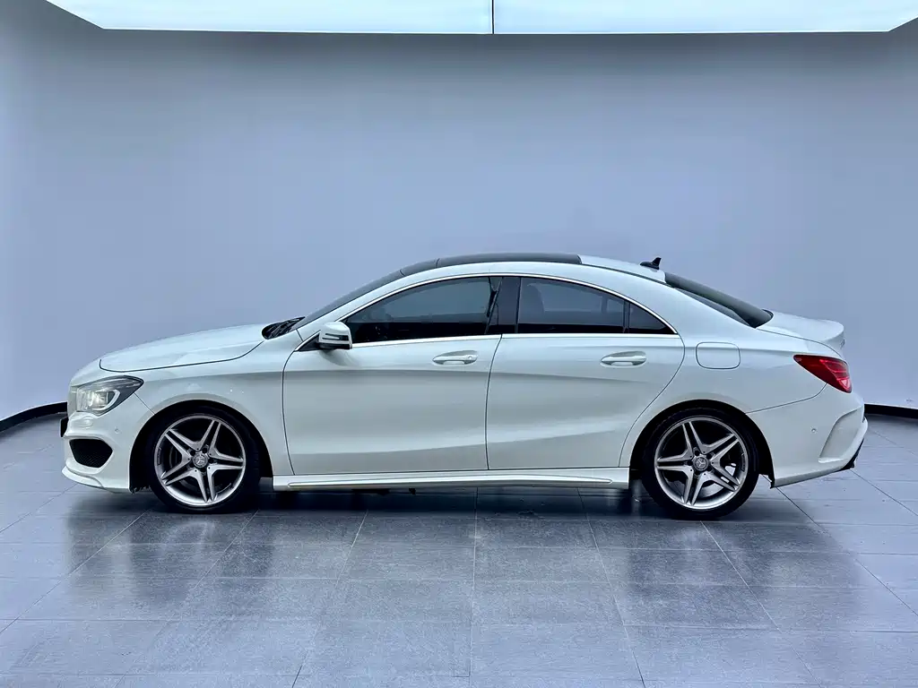 Mercedes-Benz CLA 2015 — фото 14