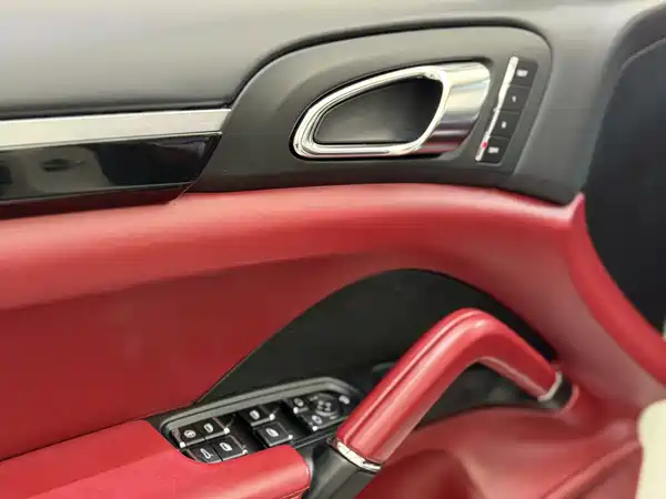 Porsche Cayenne 2011